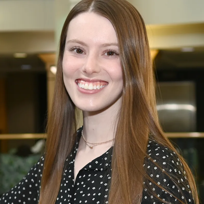 Ashleigh Bereznay Headshot